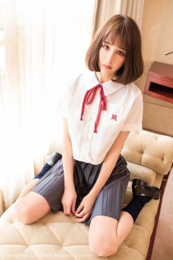 《老师办公室狂肉校花h寝室啊》